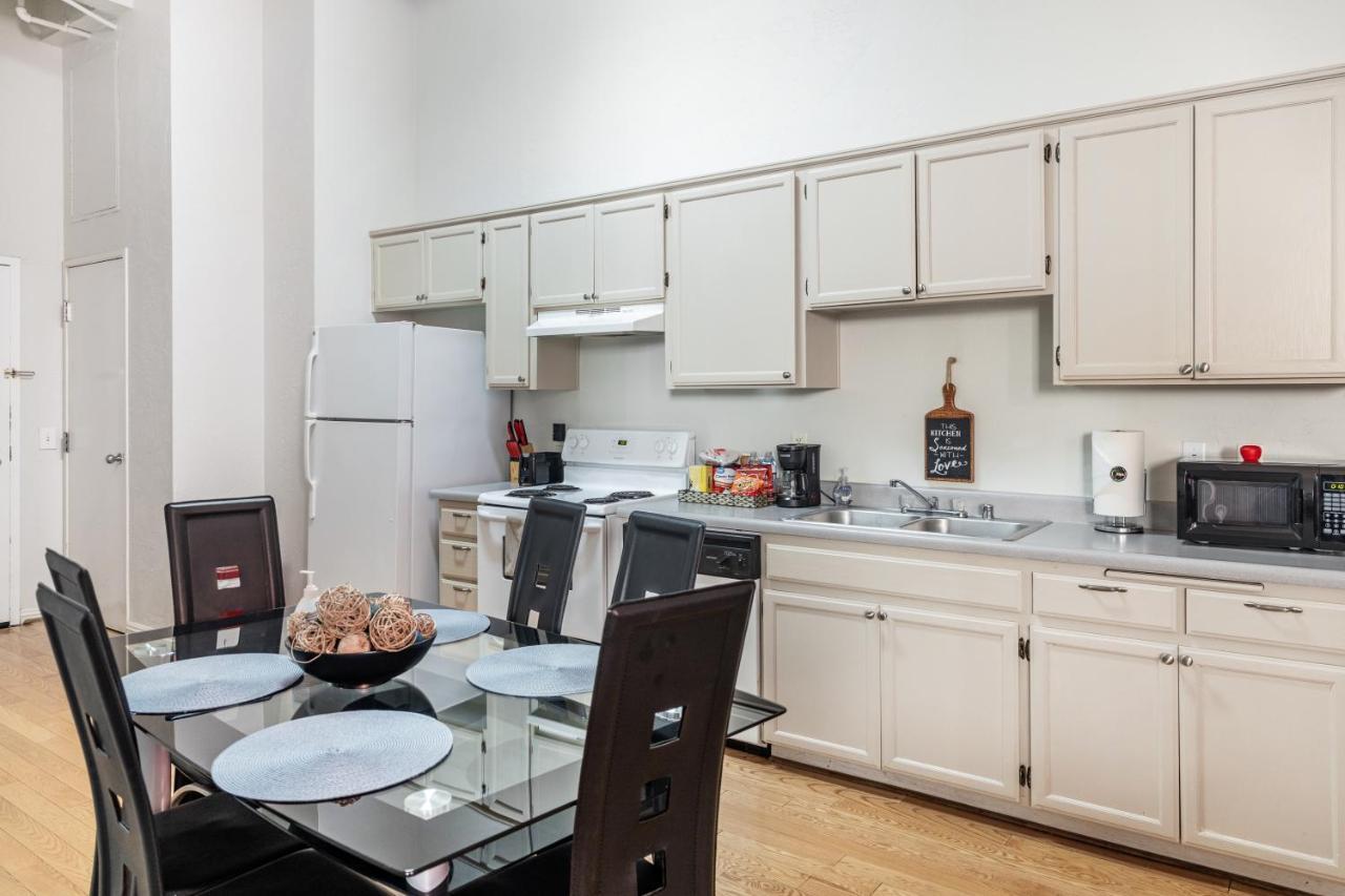 Gaslamp 2Bdrm - W Parking & 4 Beds #204 Hotel San Diego Bagian luar foto